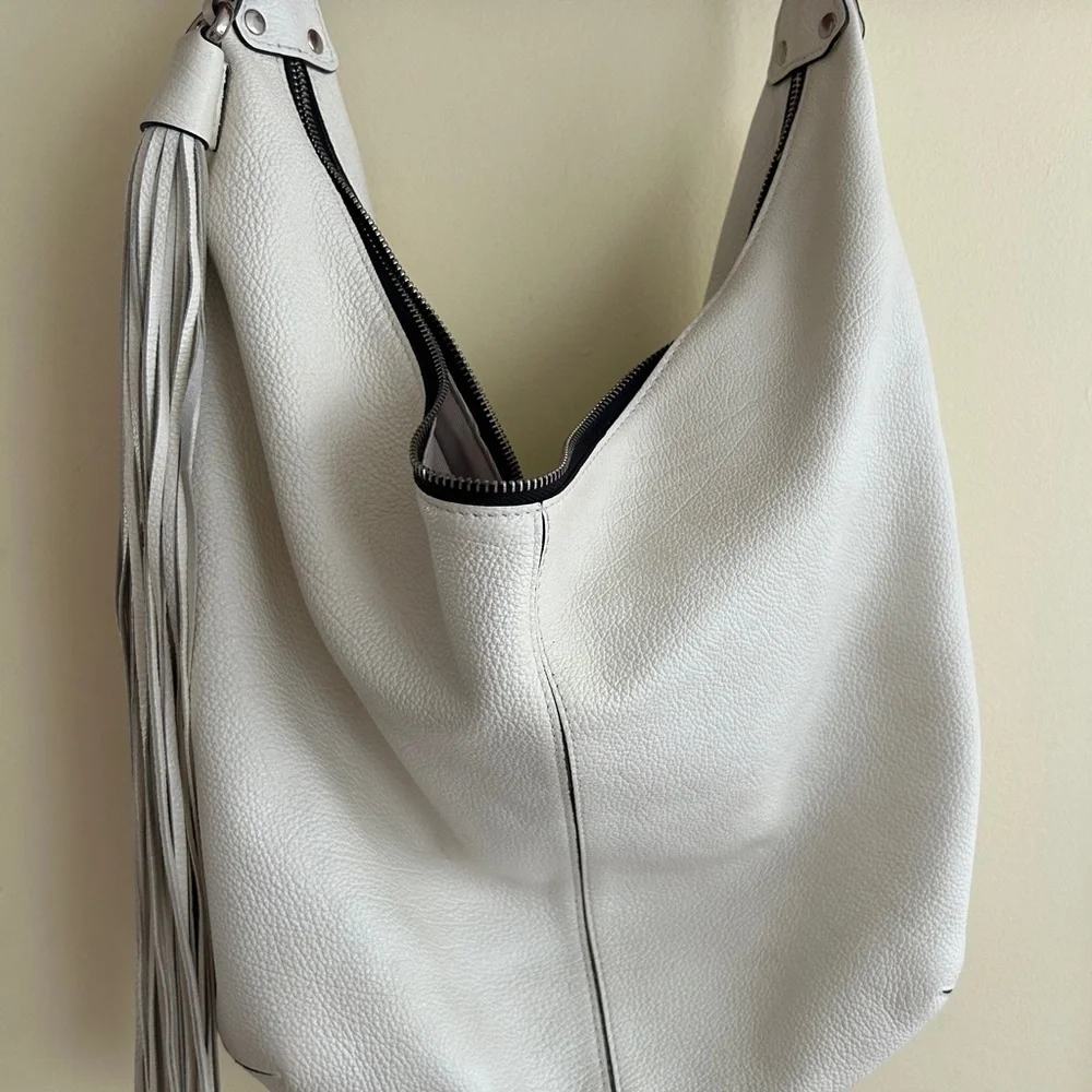 Gianni Chirini gorgeous white Leather Hobo Bag